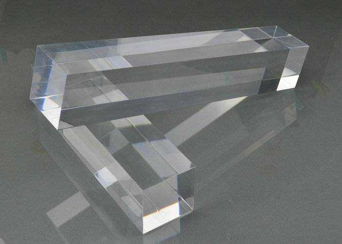 Risers & Cubes: Solid Acrylic Block 3 x 3 x 3